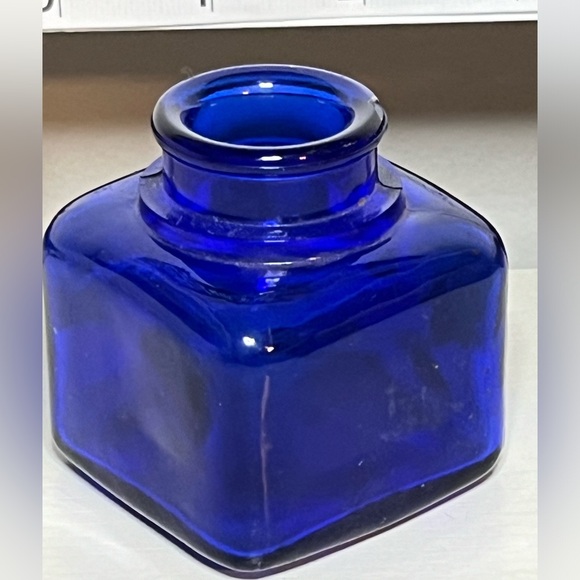 Vintage Colbalt Blue Glass Inkwell - Picture 2 of 7